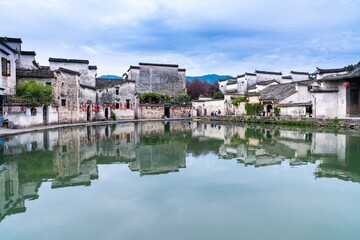 星期天出去玩的文案