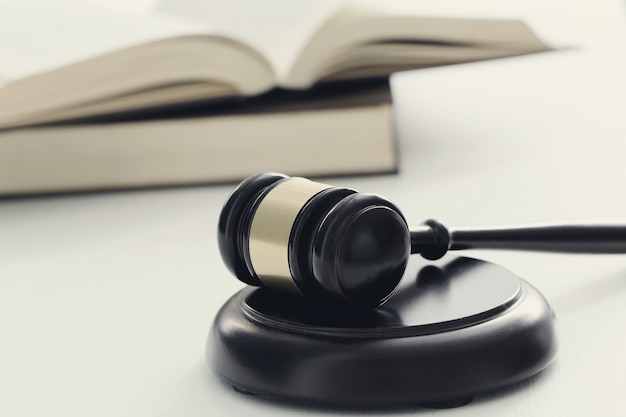 一句吃药的幽默句子